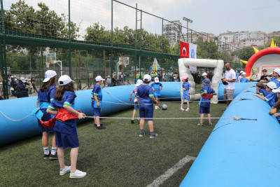 Yaz Spor Okulları eğlenceli bir festivalle kapılarını açtı