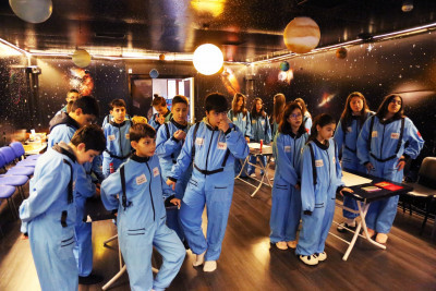 Gençler uzayın kapılarını Ali Kuşçu Uzay Evi'nde aralıyor