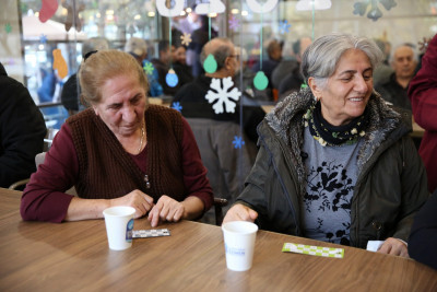 Emekliler Lokali'nde yeni yıl coşkusu
