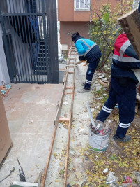 Fen İşleri Ekipleri, kış şartlarına rağmen Eyüpsultan'ın dört bir yanında sahadaydı