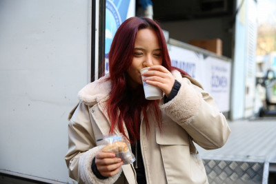 Eyüpsultan Belediyesi'nden öğrencilere gönülleri ısıtan ikram