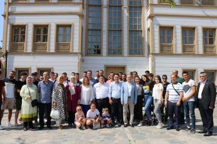 Makedonyalı gençler, Eyüpsultan, Eyüpsultan Belediye Başkanı Deniz Köken, Makedonya Milletvekili Recep Memeti