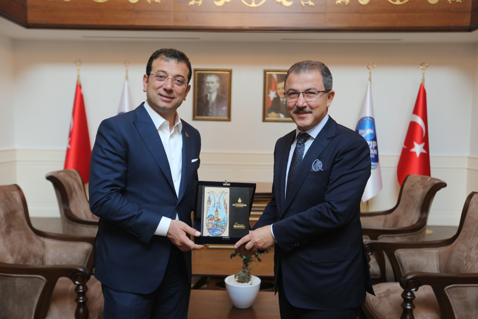 İstanbul Büyükşehir Belediye Başkanı, Ekrem İmamoğlu, Eyüpsultan Belediyesi, İBB