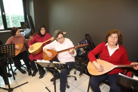 Eyüpsultan Belediyesi, Göktürk Kültür ve Sanat Merkezi, Türk Halk Müziği kursları