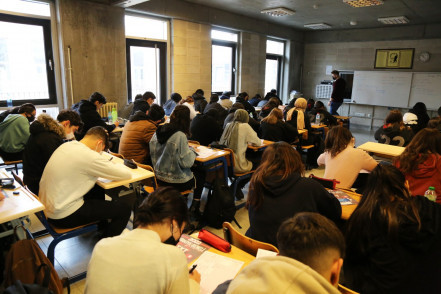 Eyüpsultan'da ilçe okullarına sınav desteği