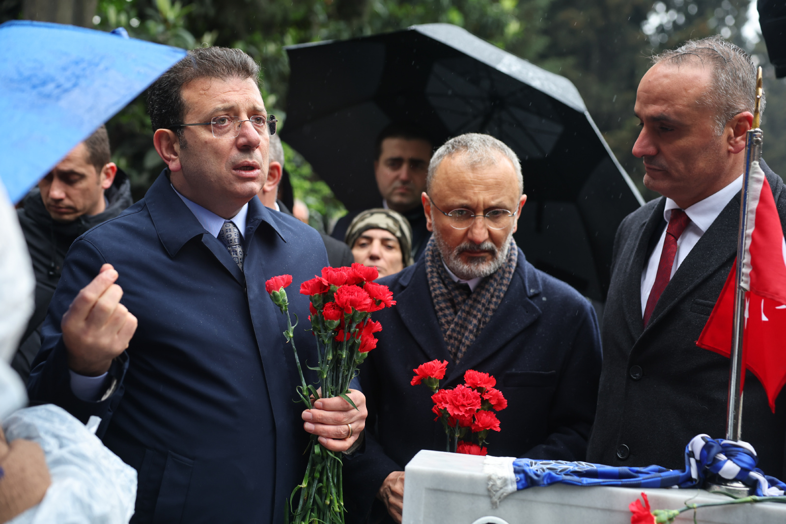 Çanakkale şehitleri Edirnekapı Şehitliği'nde törenle anıldı