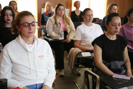 Kadınlara özel Zihinsel Arınma ve Meditasyon Kursları Eyüpsultan'da başladı