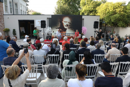 Eyüpsultan'da Nazım Hikmet'e anlamlı anma: “Haziran'da ölmek zor” Eyüpsultan'da Nazım Hikmet'e anlamlı anma: “Haziran'da ölmek zor”