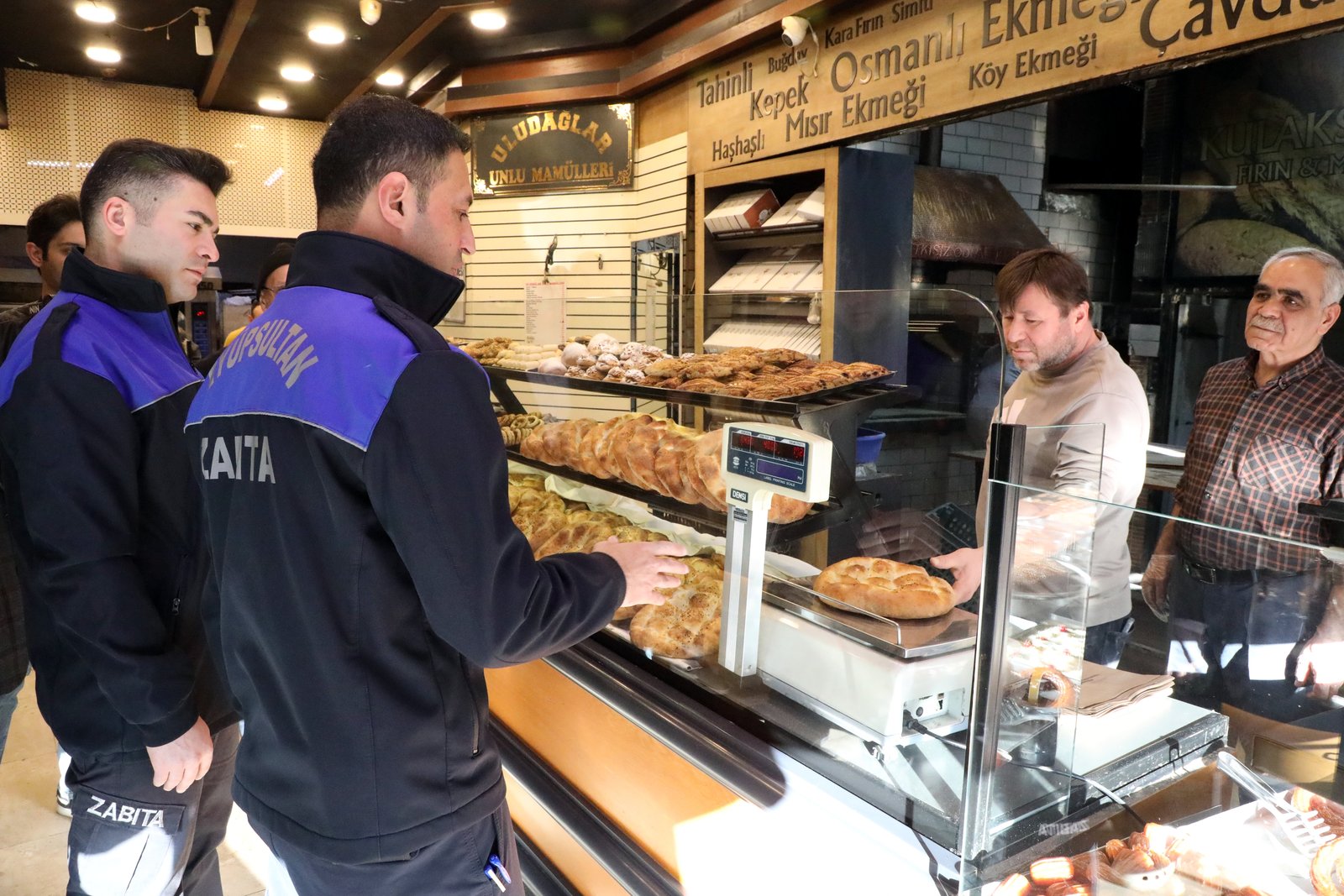 Eyüpsultan'da zabıta ekiplerinden Ramazan denetimi Eyüpsultan'da zabıta ekiplerinden Ramazan denetimi