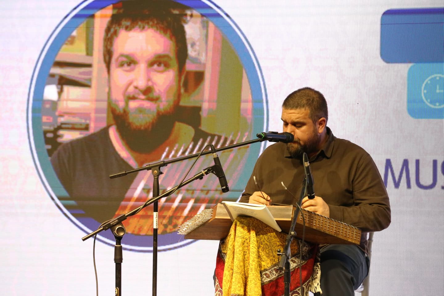 Santur sanatçısı Sedat Anar'dan ruhu dinlendiren ezgiler Santur sanatçısı Sedat Anar'dan ruhu dinlendiren ezgiler