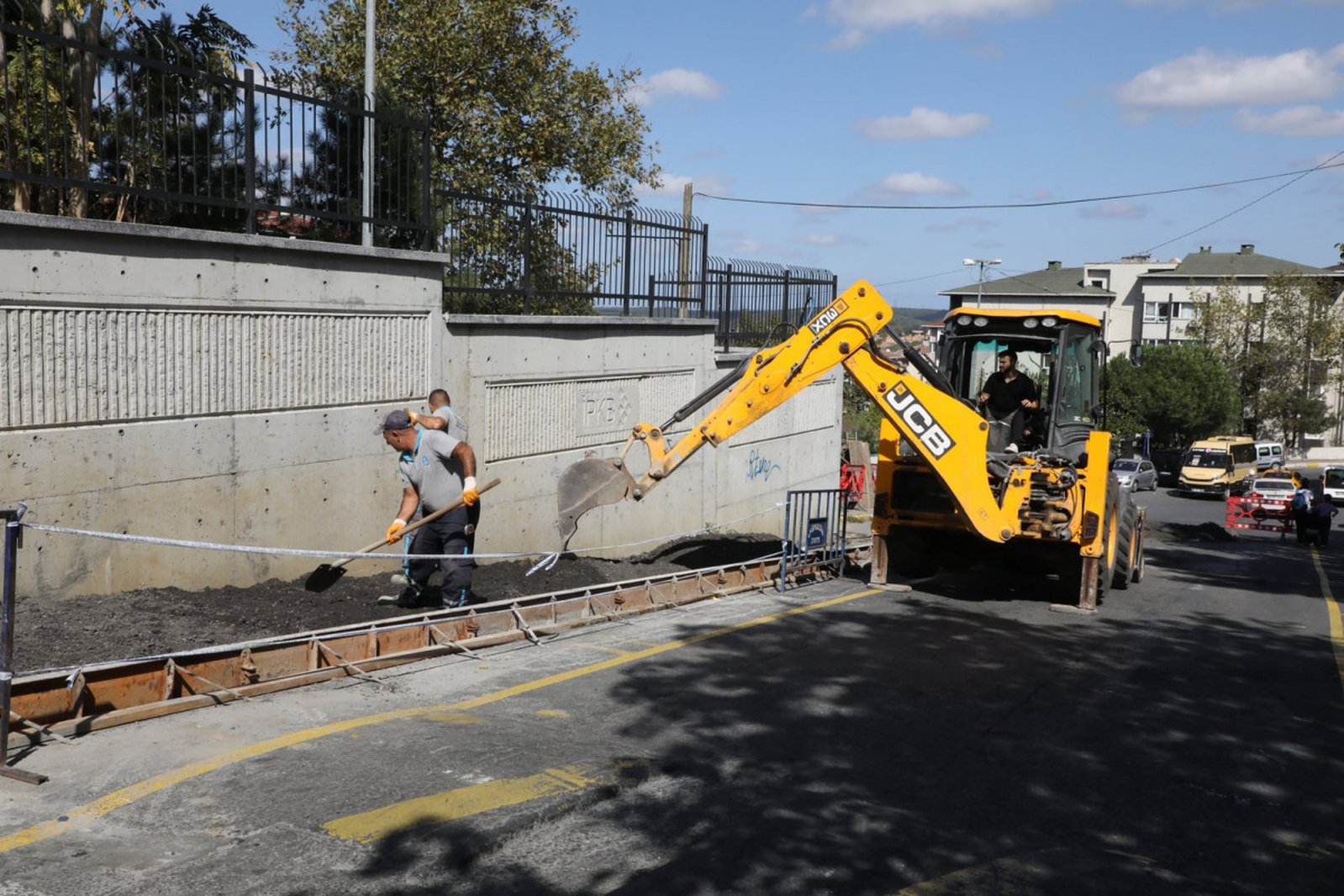 Eyüpsultan'da ulaşım sorunlarına neşter vuruluyor Eyüpsultan'da ulaşım sorunlarına neşter vuruluyor