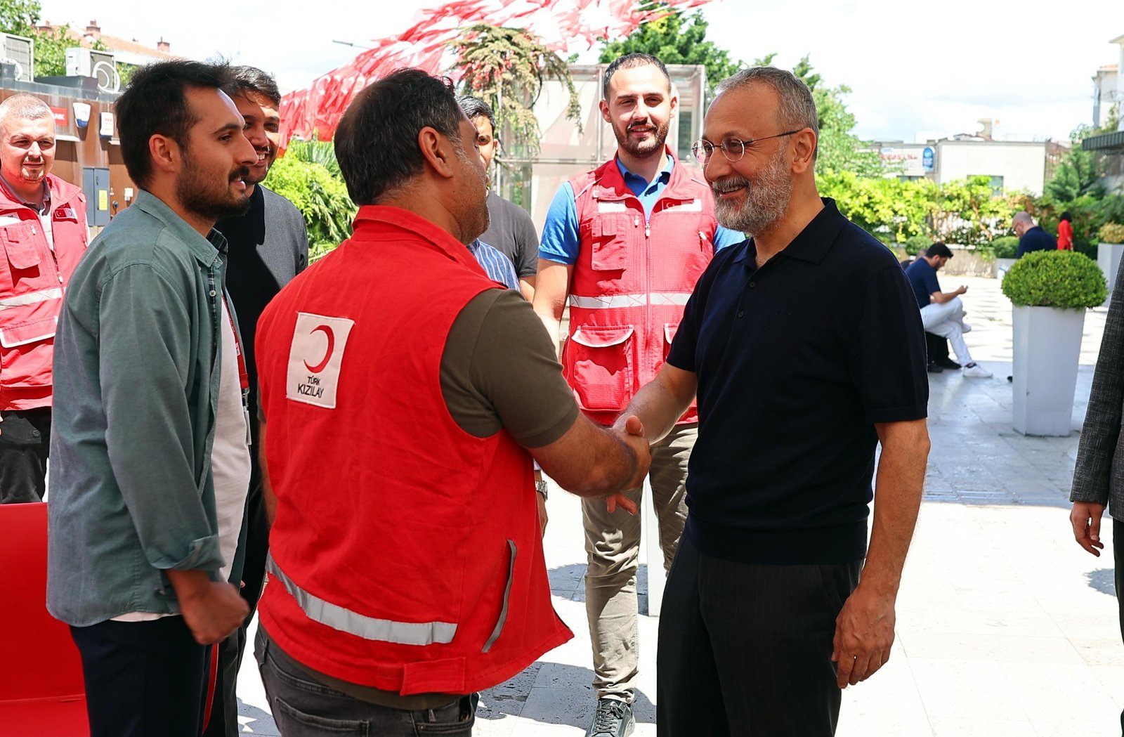 Kan bağışı kampanyası yoğun katılımla devam ediyor Kan bağışı kampanyası yoğun katılımla devam ediyor
