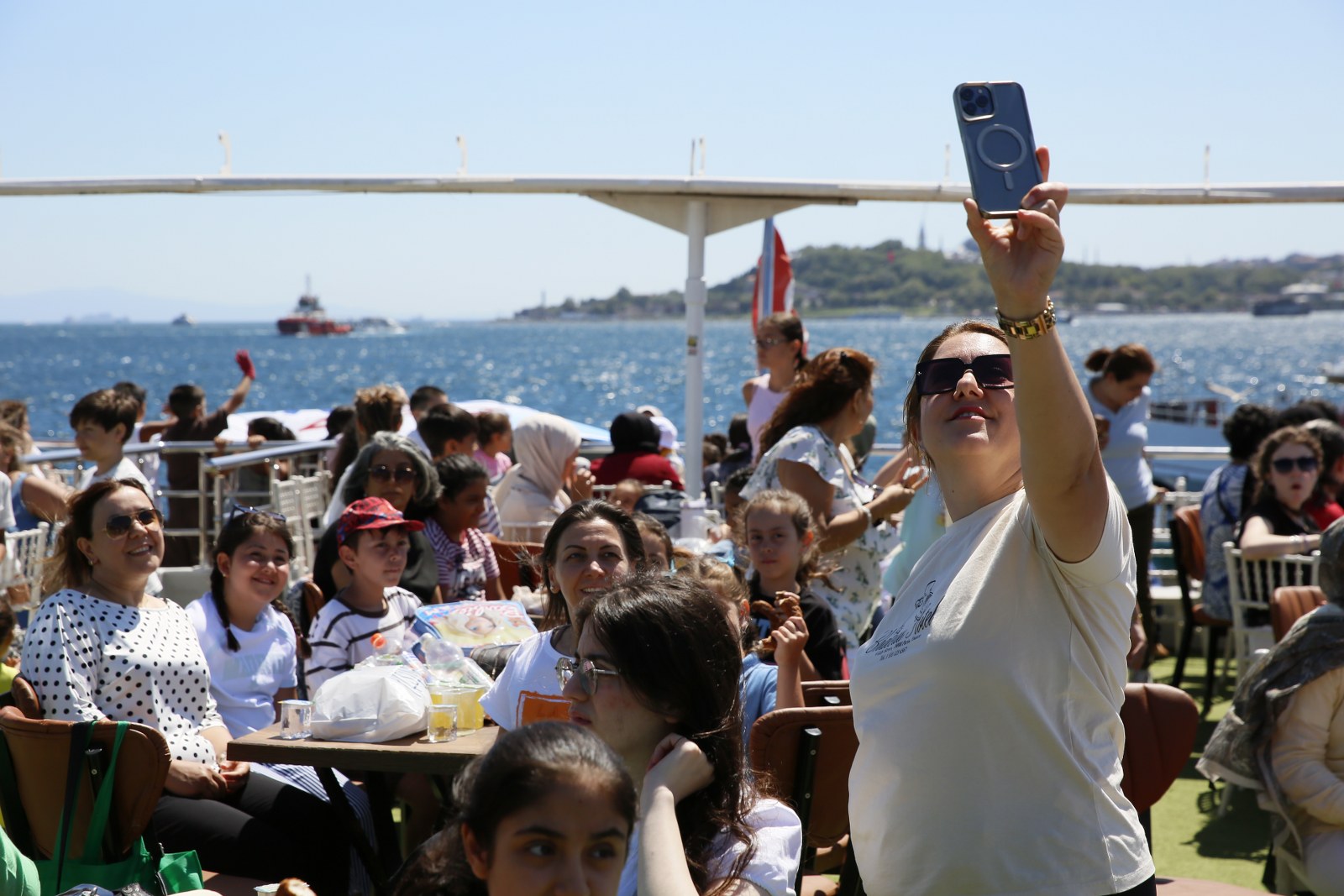 Eyüpsultan'dan boğazın eşsiz maviliğine geziler başladı