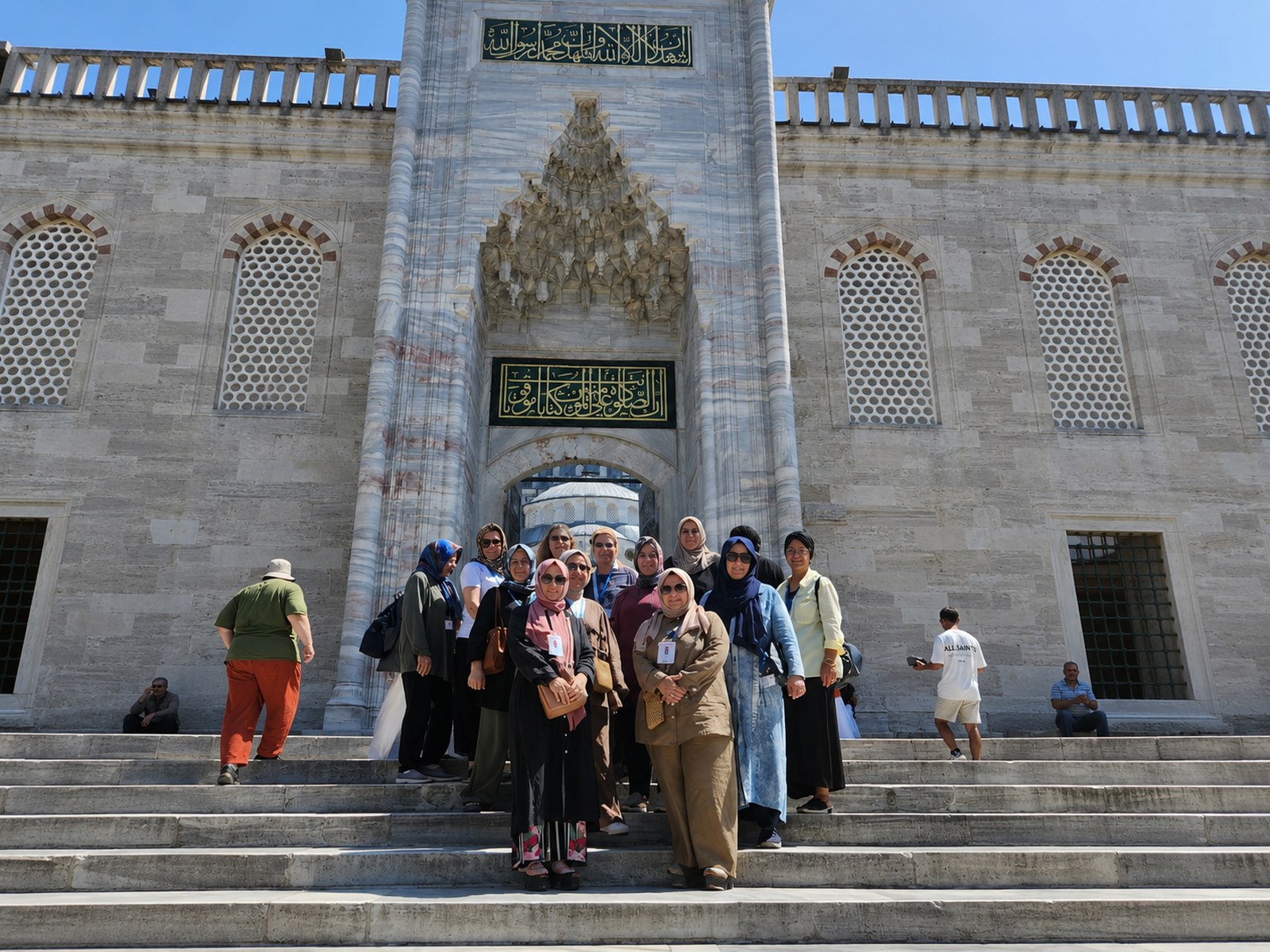 Afife Hatun Aile Akademisi'nden İstanbul'un manevi mirasına yolculuk Afife Hatun Aile Akademisi'nden İstanbul'un manevi mirasına yolculuk