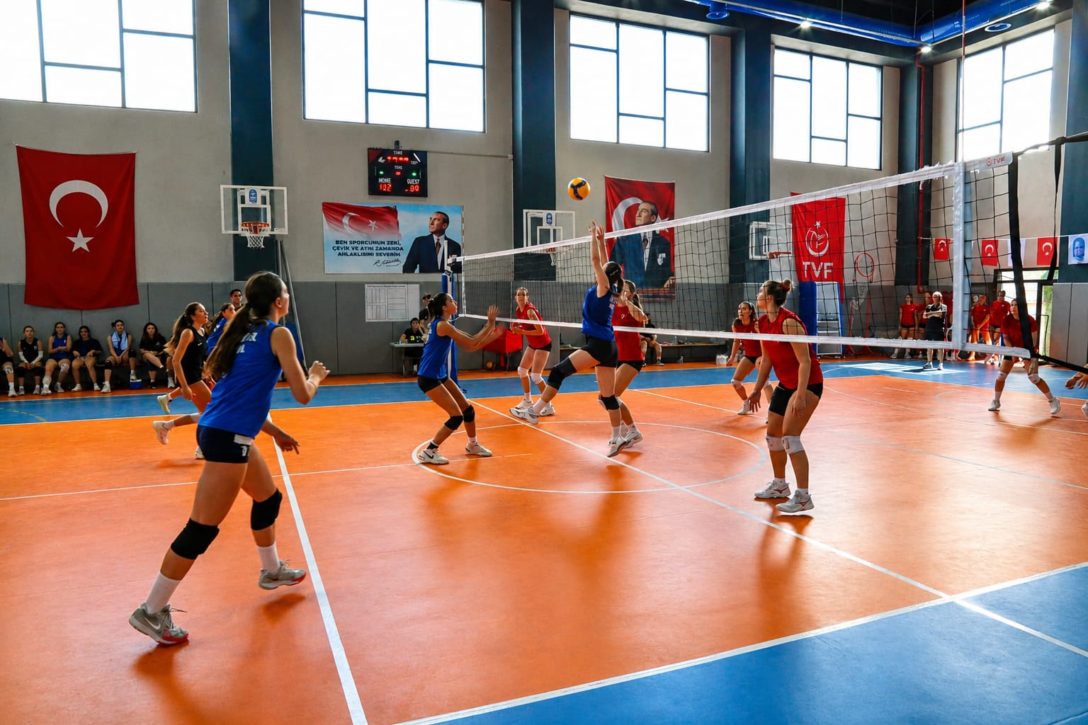 30 Ağustos'un zafer ruhu voleybol sahasına taşındı