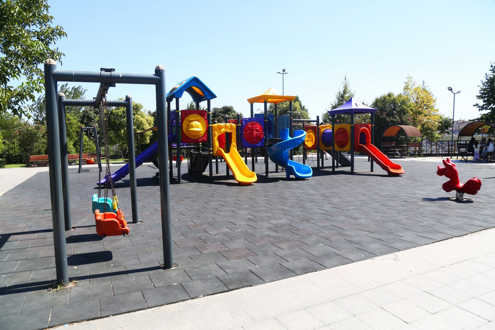 Eyüpsultan'da park ve yeşil alan çalışmaları devam ediyor