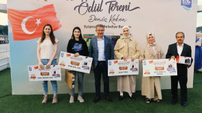 Okumak Güzeldir'in kazananları ödüllerini Boğaz'da aldı